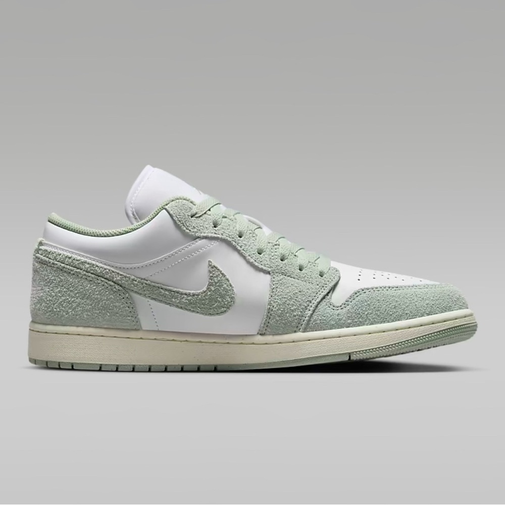 COPY - JORDANS LOW👟